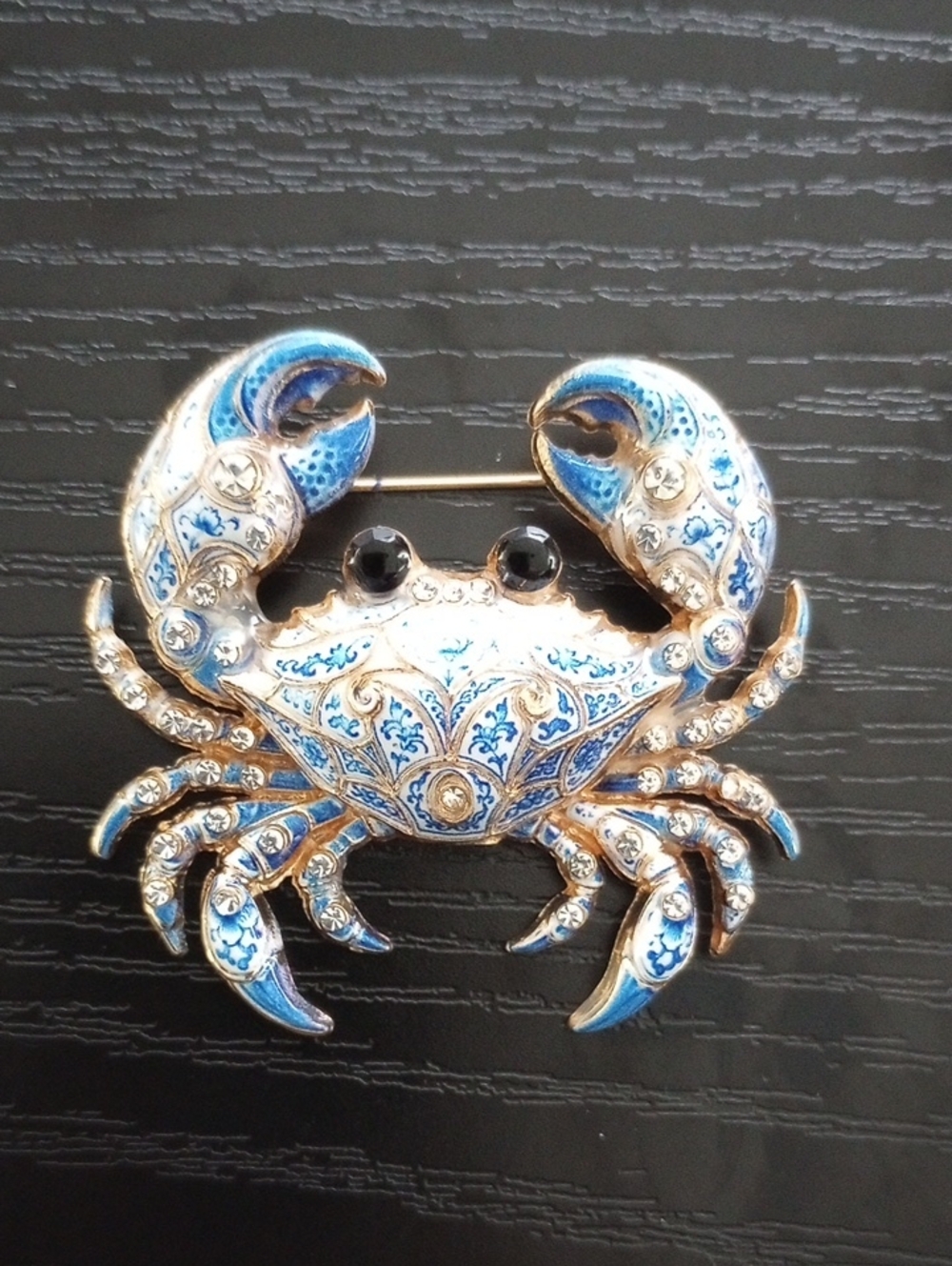 Blue White Delft Enamel Rhinestone Golden Crab Brooch Pin